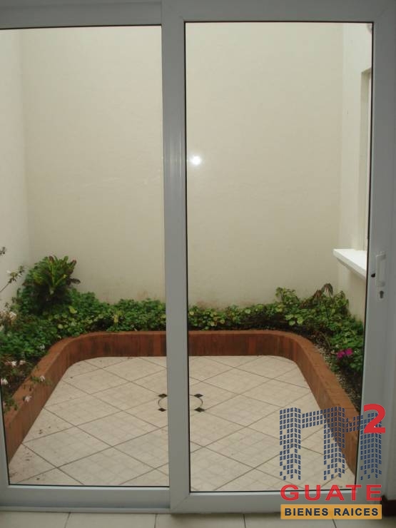 M2Guate-R6757-Casa-en-condominio-en-Renta-Guatemala-Zona-15