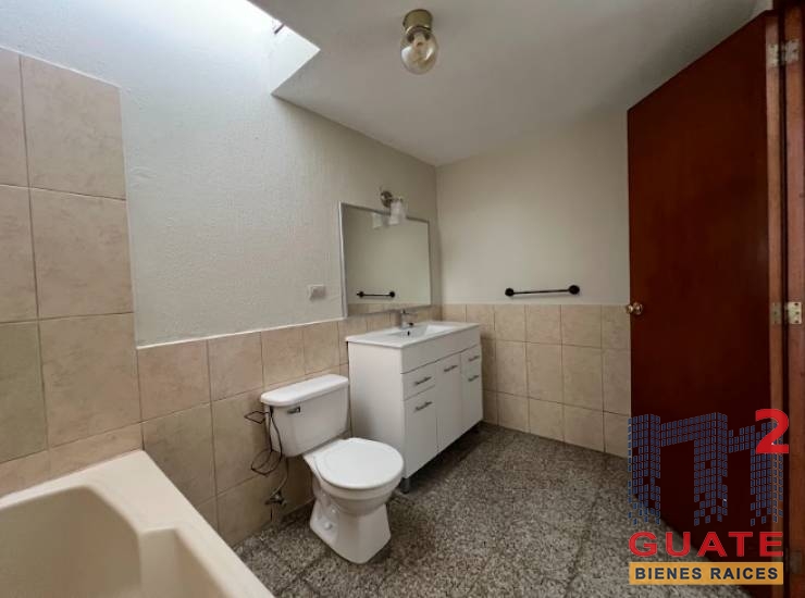 M2Guate-V8320-Casa-en-Venta-Guatemala-Zona-16