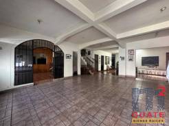 M2Guate-V8490-Casa-fuera-de-condominio-en-Venta-Guatemala-Zona-06