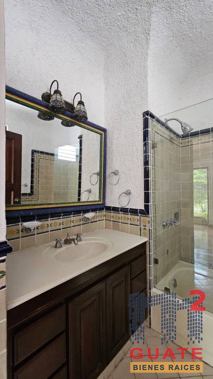 M2Guate-R10185-Casa-en-condominio-en-Renta-Guatemala-Zona-15