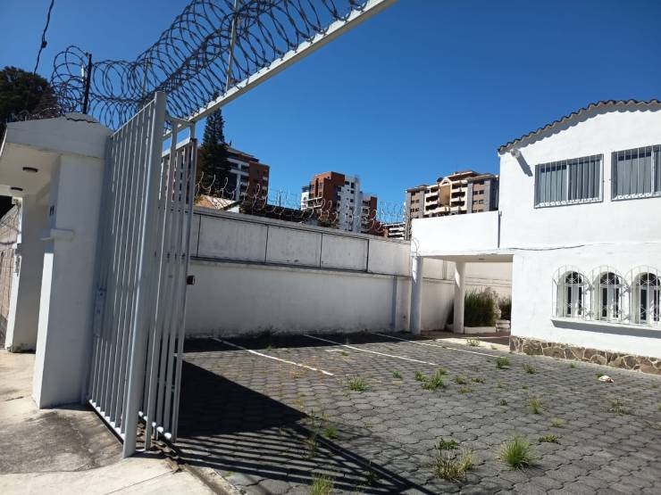 M2Guate-R10207-Casa-fuera-de-condominio-en-Renta-Guatemala-Zona-10