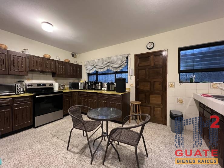 M2Guate-R10221-Casa-tipo-Townhouse-en-Renta-Guatemala-Zona-15