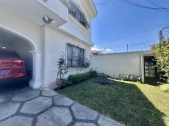 M2Guate-R10221-Casa-tipo-Townhouse-en-Renta-Guatemala-Zona-15