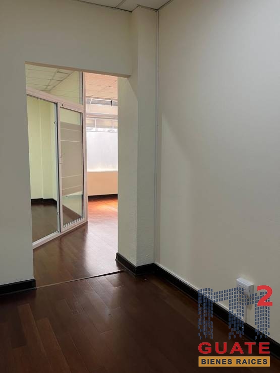 M2Guate-R10254-Oficina-en-Renta-Guatemala-San-Cristobal-