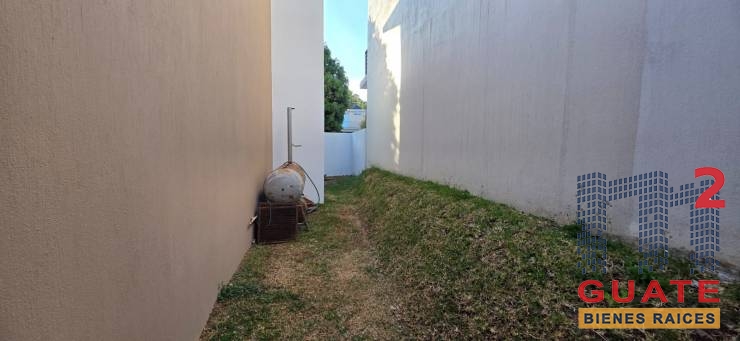 M2Guate-V10000-Casa-en-condominio-en-Venta-Carretera-a-El-Salvador