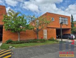 M2Guate-R10298-Casa-en-Renta-Guatemala-Zona-16