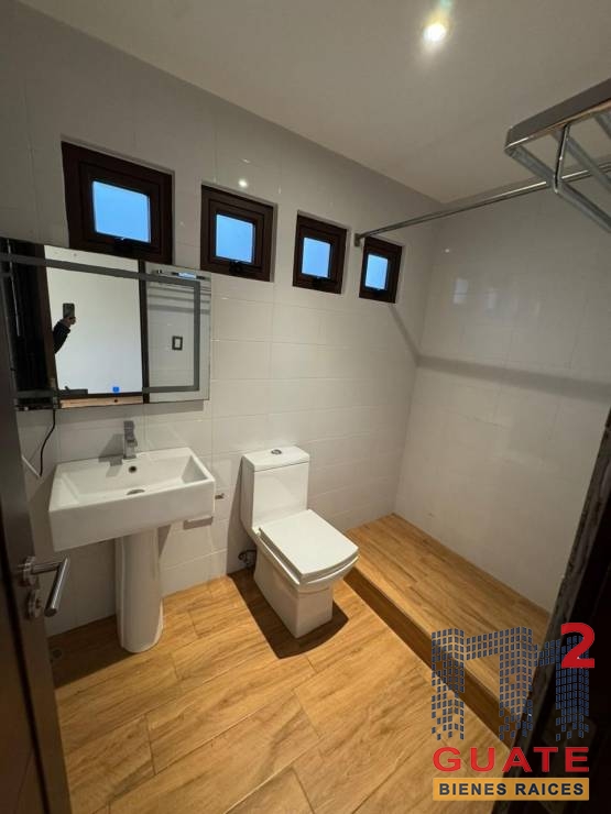 M2Guate-V10014-Casa-en-condominio-en-Venta-Santa-Catarina-Pinula