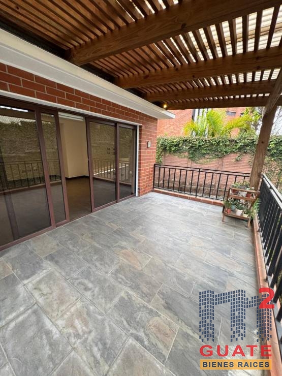 M2Guate-V10014-Casa-en-condominio-en-Venta-Santa-Catarina-Pinula