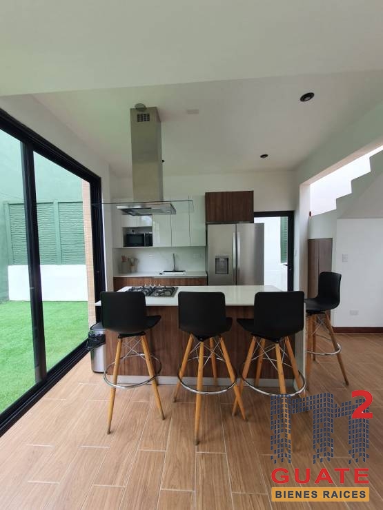 M2Guate-V10017-Casa-en-condominio-en-Venta-Carretera-a-El-Salvador