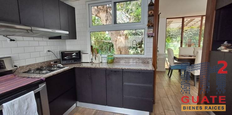 M2Guate-V10020-Casa-fuera-de-condominio-en-Venta-Mixco