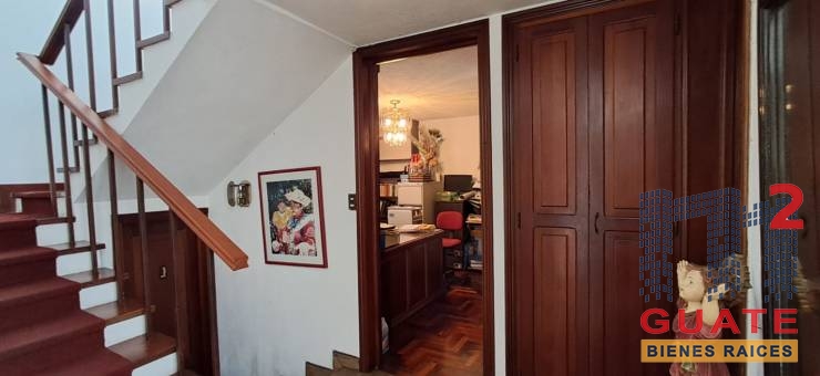 M2Guate-V10020-Casa-fuera-de-condominio-en-Venta-Mixco