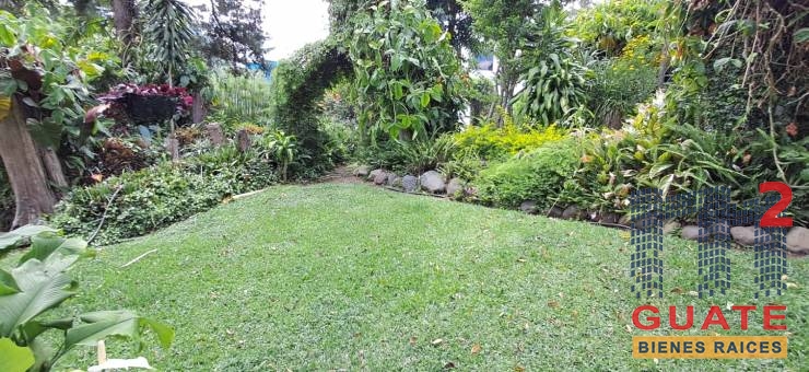 M2Guate-V10020-Casa-fuera-de-condominio-en-Venta-Mixco