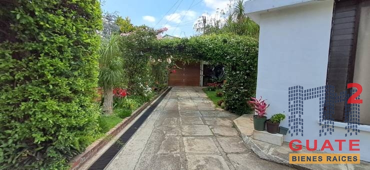 M2Guate-V10020-Casa-fuera-de-condominio-en-Venta-Mixco