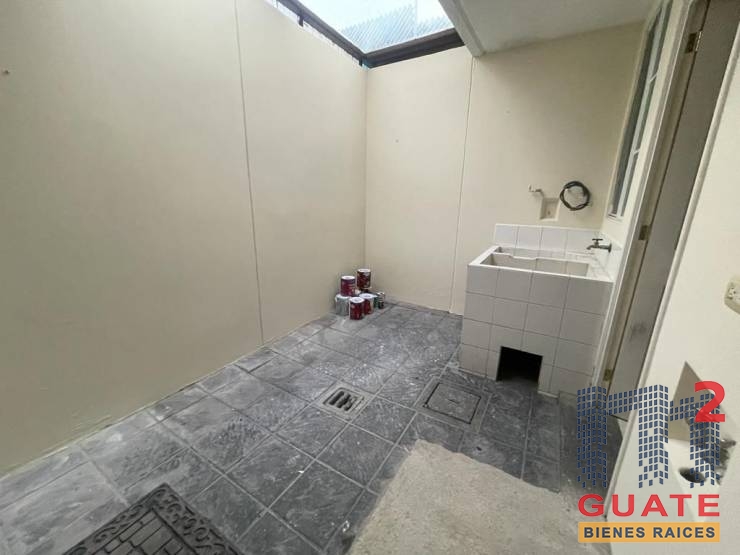 M2Guate-R10348-Casa-en-Renta-Mixco