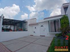 M2Guate-V10066-Casa-en-condominio-en-Venta-San-Lucas