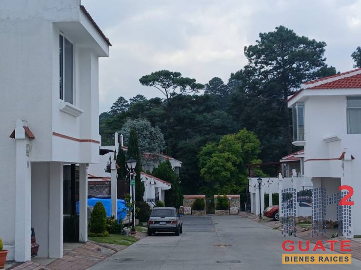 M2Guate-V10066-Casa-en-condominio-en-Venta-San-Lucas