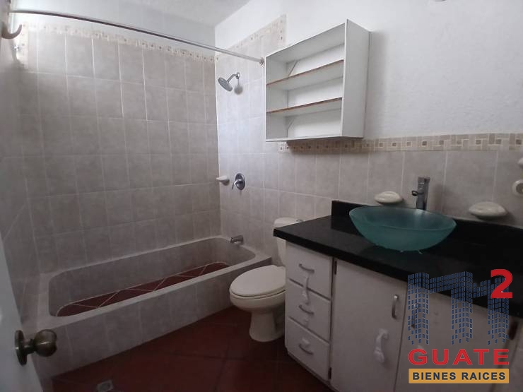 M2Guate-V10066-Casa-en-condominio-en-Venta-San-Lucas