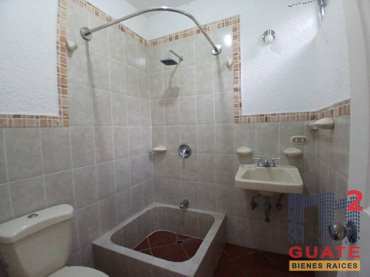 M2Guate-V10066-Casa-en-condominio-en-Venta-San-Lucas