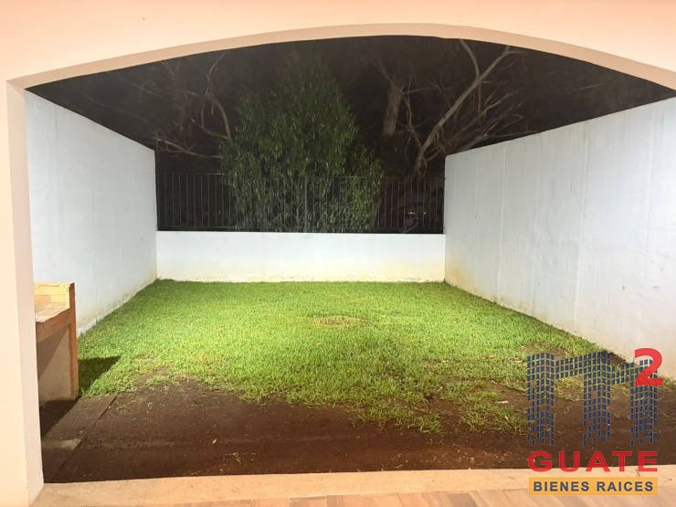M2Guate-R10383-Casa-tipo-Townhouse-en-Renta-Antigua-Guatemala