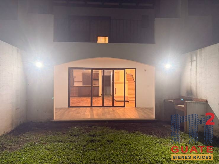 M2Guate-R10383-Casa-tipo-Townhouse-en-Renta-Antigua-Guatemala