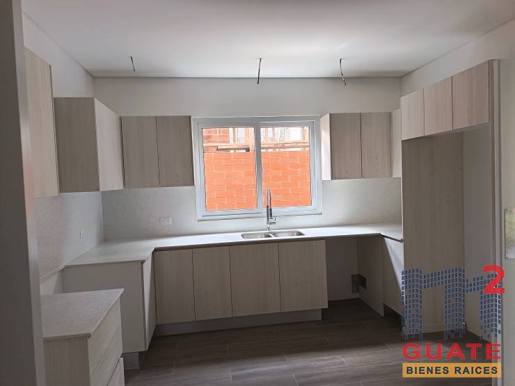 M2Guate-V10086-Casa-en-condominio-en-Venta-Carretera-a-El-Salvador
