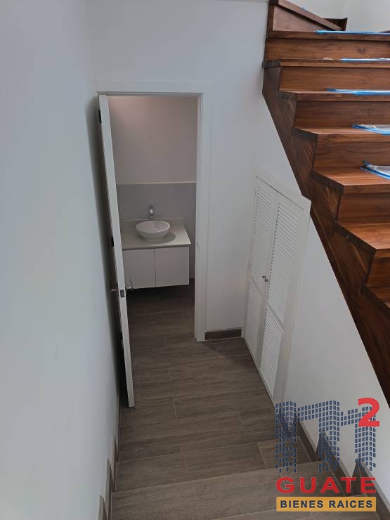 M2Guate-V10086-Casa-en-condominio-en-Venta-Carretera-a-El-Salvador