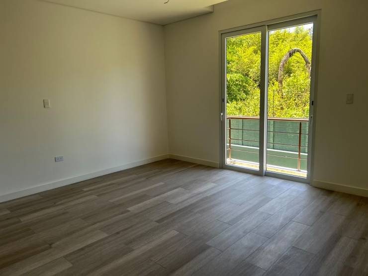 M2Guate-V10087-Casa-en-condominio-en-Venta-Carretera-a-El-Salvador