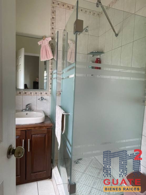 M2Guate-V10101-Casa-en-condominio-en-Venta-Mixco