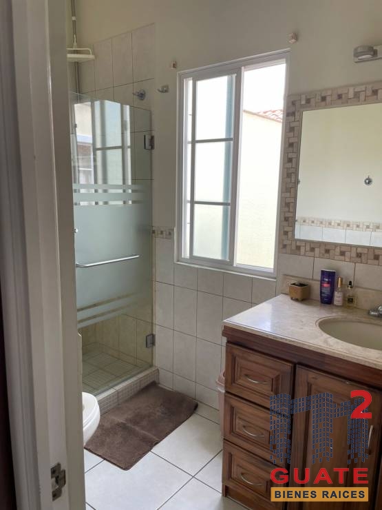 M2Guate-V10101-Casa-en-condominio-en-Venta-Mixco