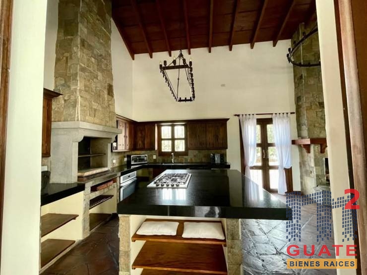 M2Guate-V10116-Casa-en-condominio-en-Venta-San-Miguel-Duenas-Sacatepequez