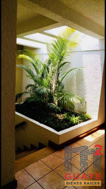 M2Guate-V10117-Casa-tipo-Townhouse-en-Venta-Guatemala-Zona-15