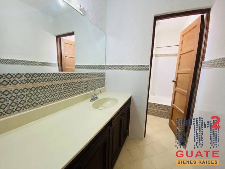 M2Guate-V10117-Casa-tipo-Townhouse-en-Venta-Guatemala-Zona-15