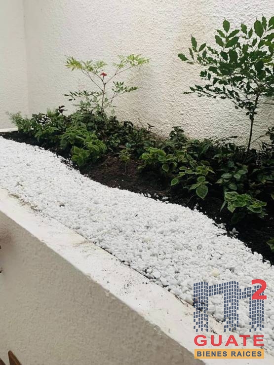 M2Guate-V10117-Casa-tipo-Townhouse-en-Venta-Guatemala-Zona-15