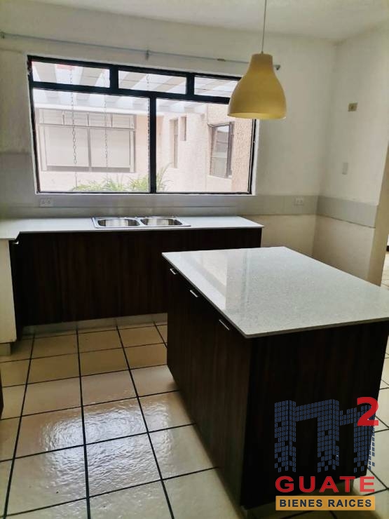 M2Guate-V10117-Casa-tipo-Townhouse-en-Venta-Guatemala-Zona-15