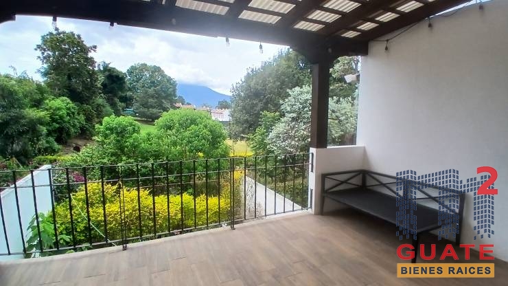 M2Guate-R10515-Casa-tipo-Townhouse-en-Renta-Antigua-Guatemala