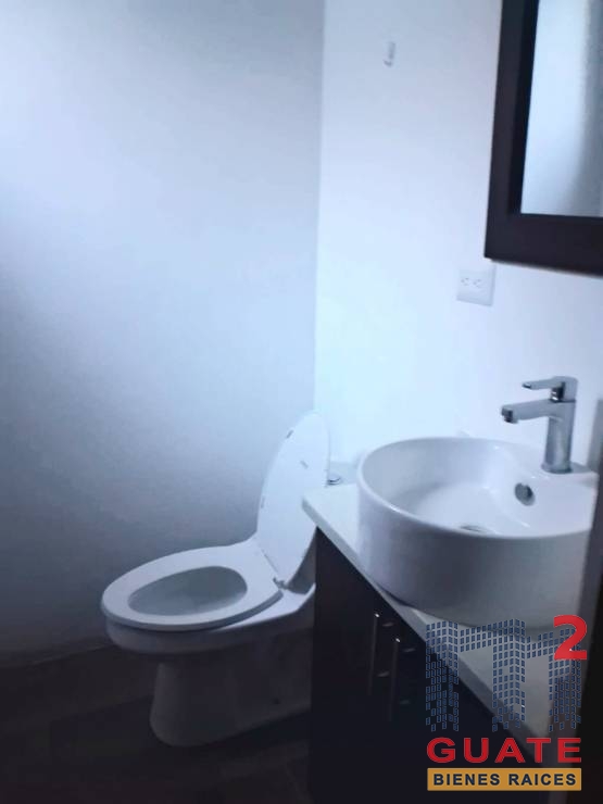 M2Guate-R10515-Casa-tipo-Townhouse-en-Renta-Antigua-Guatemala