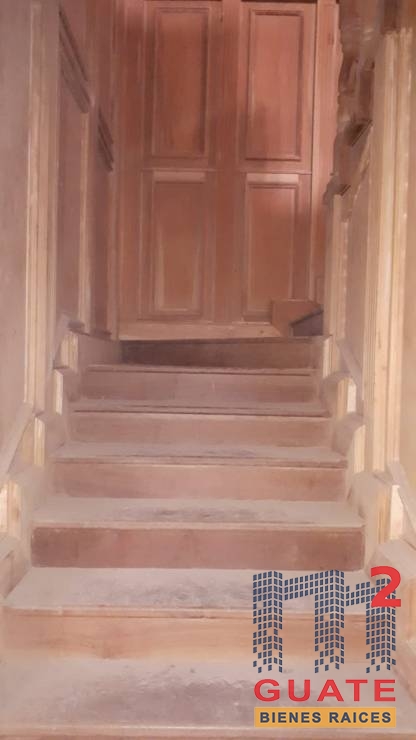 M2Guate-V10147-Casa-fuera-de-condominio-en-Venta-Guatemala-Zona-10