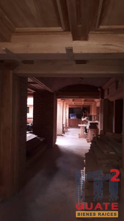 M2Guate-V10147-Casa-fuera-de-condominio-en-Venta-Guatemala-Zona-10