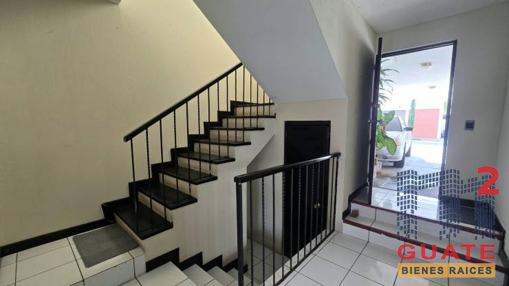 M2Guate-V10153-Casa-tipo-Townhouse-en-Venta-Guatemala-Zona-16