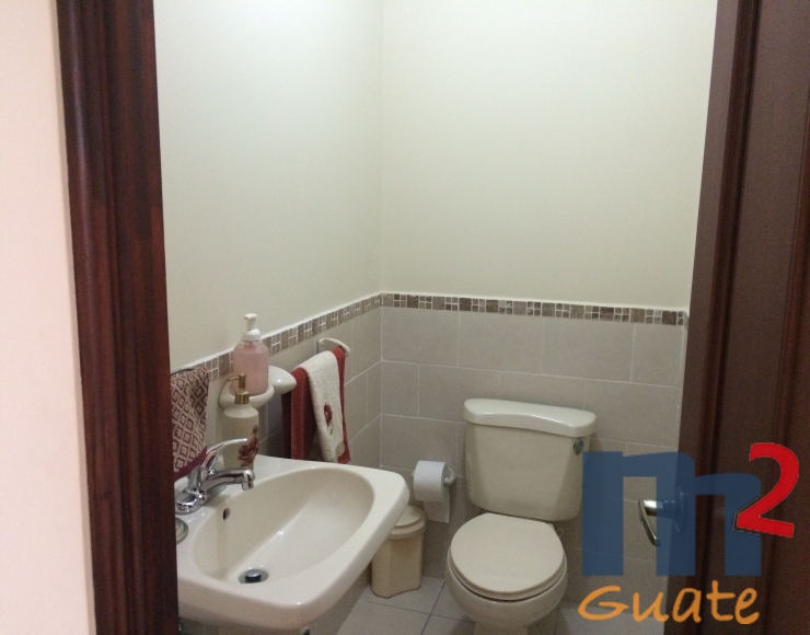 M2Guate-V3623-Casa-en-Venta-Mixco