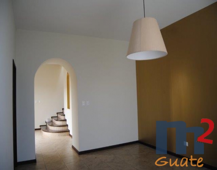 M2Guate-V4375-Casa-en-Venta-Fraijanes