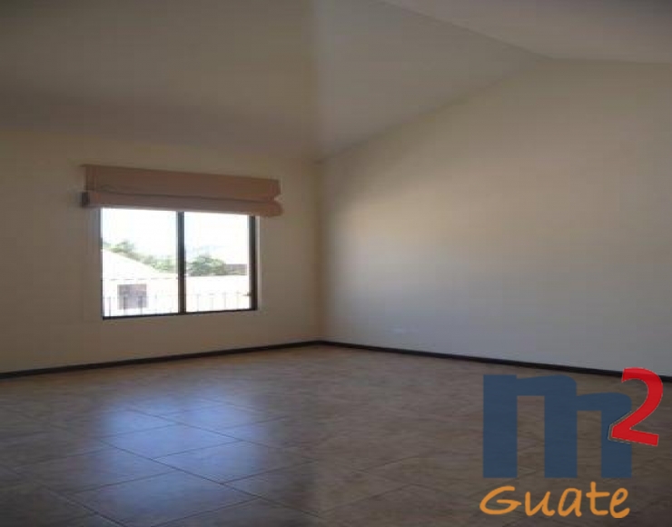 M2Guate-V4375-Casa-en-Venta-Fraijanes