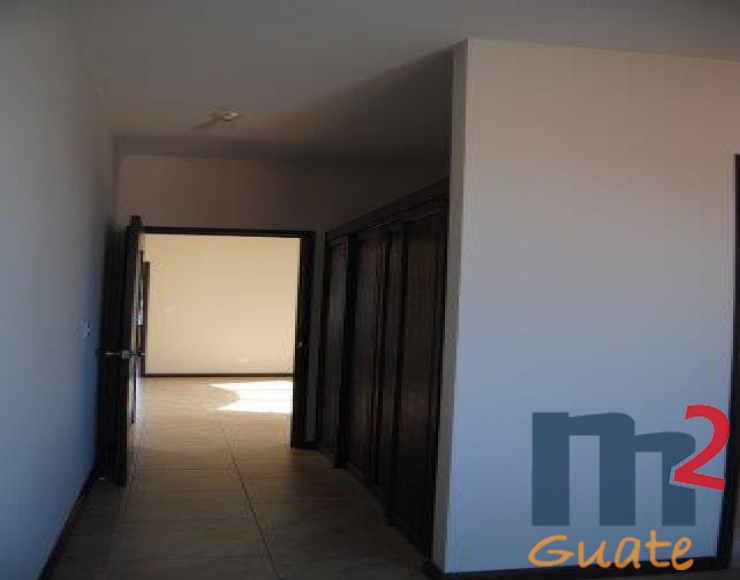 M2Guate-V4375-Casa-en-Venta-Fraijanes