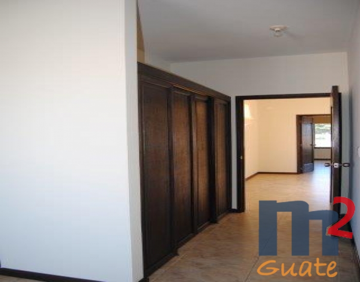 M2Guate-V4375-Casa-en-Venta-Fraijanes