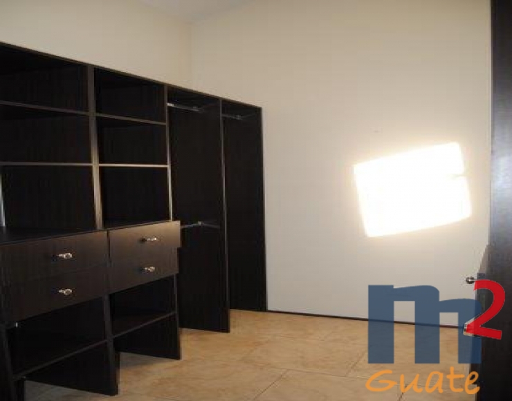 M2Guate-V4375-Casa-en-Venta-Fraijanes