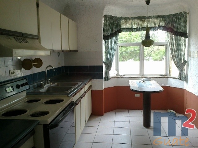 M2Guate-R2536-Casa-en-Renta-Santa-Catarina-Pinula